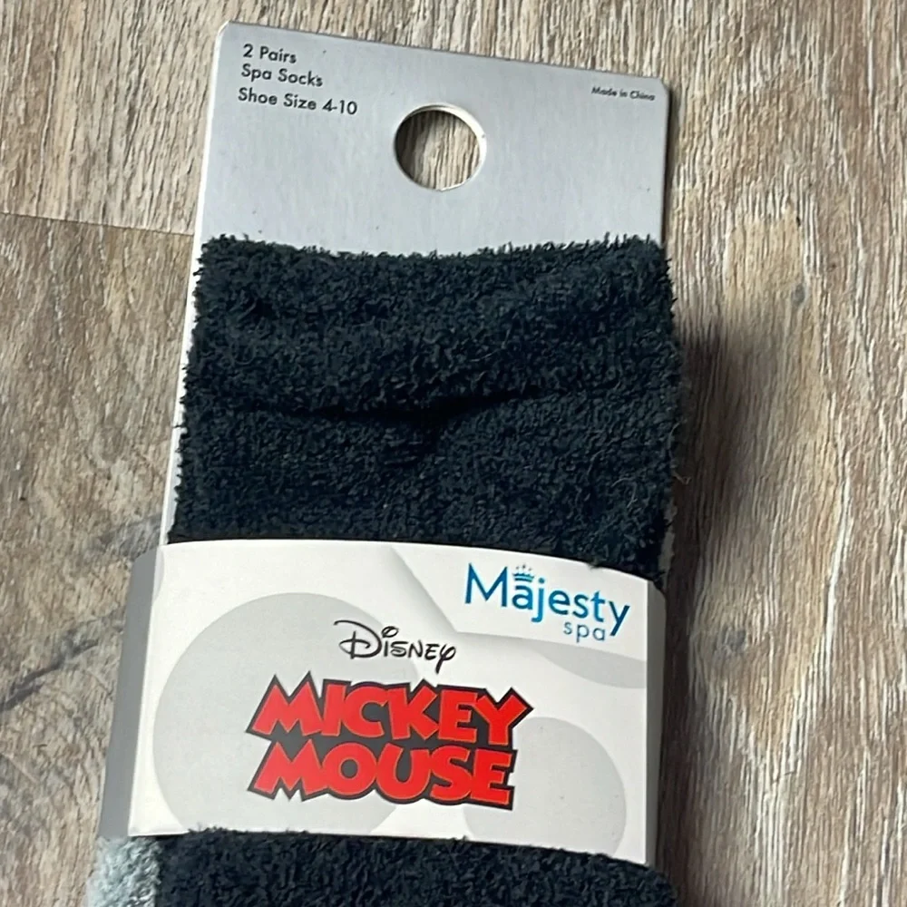 Disney Mickey Mouse Majesty Spa 2-Pack Socks w/Aloe Vera Size 4-10